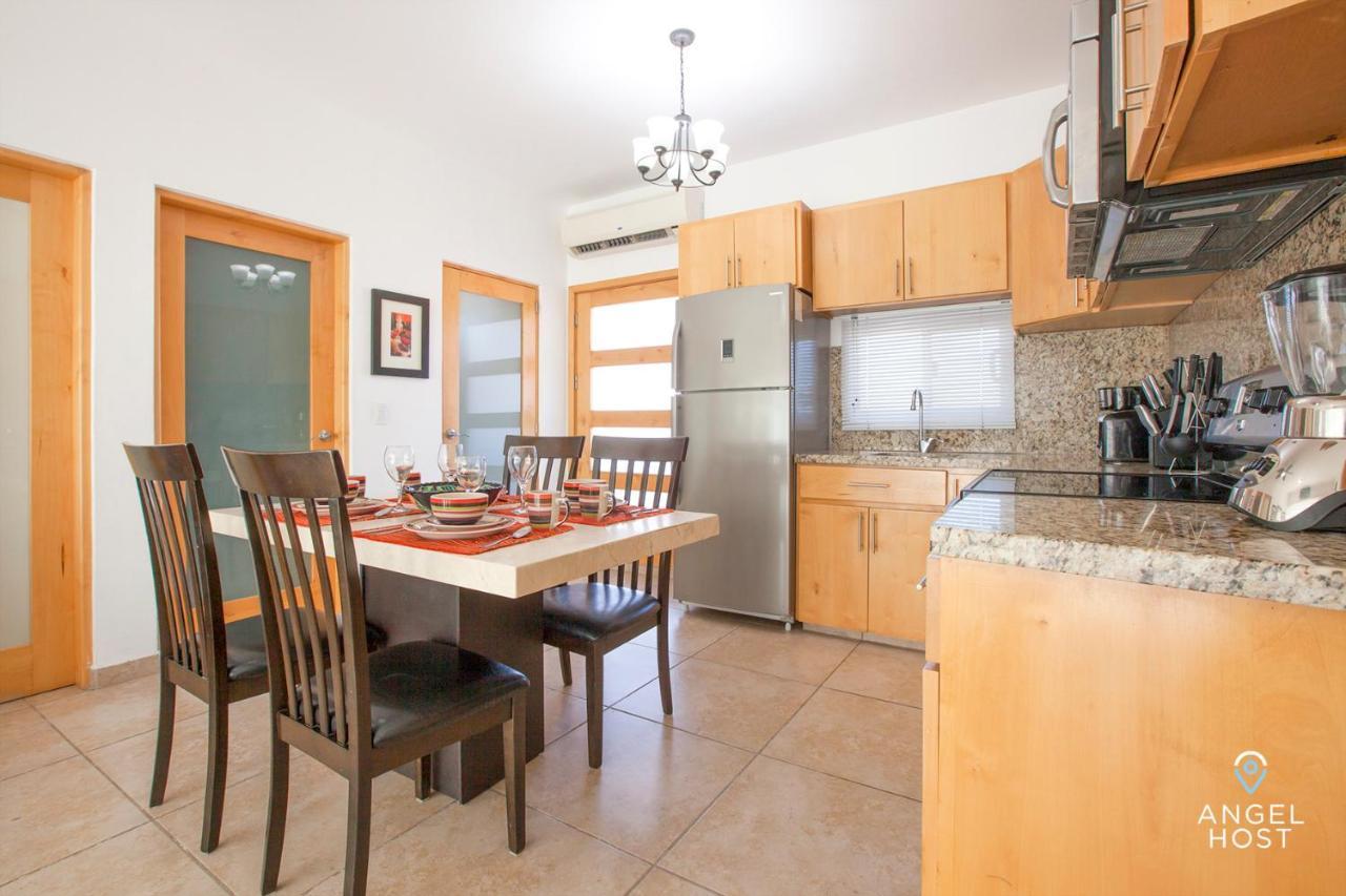 Condos By Malecon I Breathtaking Ocean View لاباز المظهر الخارجي الصورة
